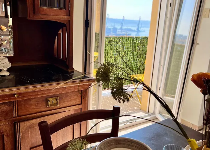 Apartamento Sea View And Private Parking Trieste