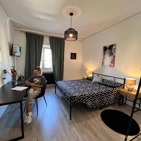 Sea View And Private Parking Apartment