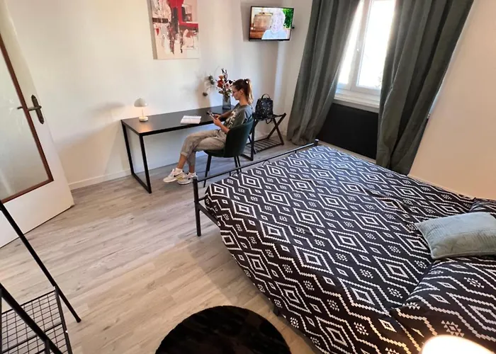 Sea View And Private Parking *