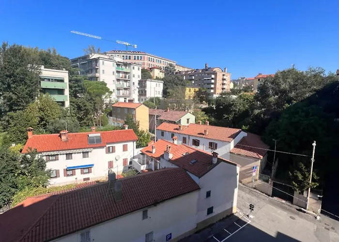 Sea View And Private Parking *